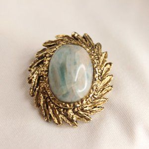 Vintage Gold Tone Green Stone Cabochon Brooch Pin